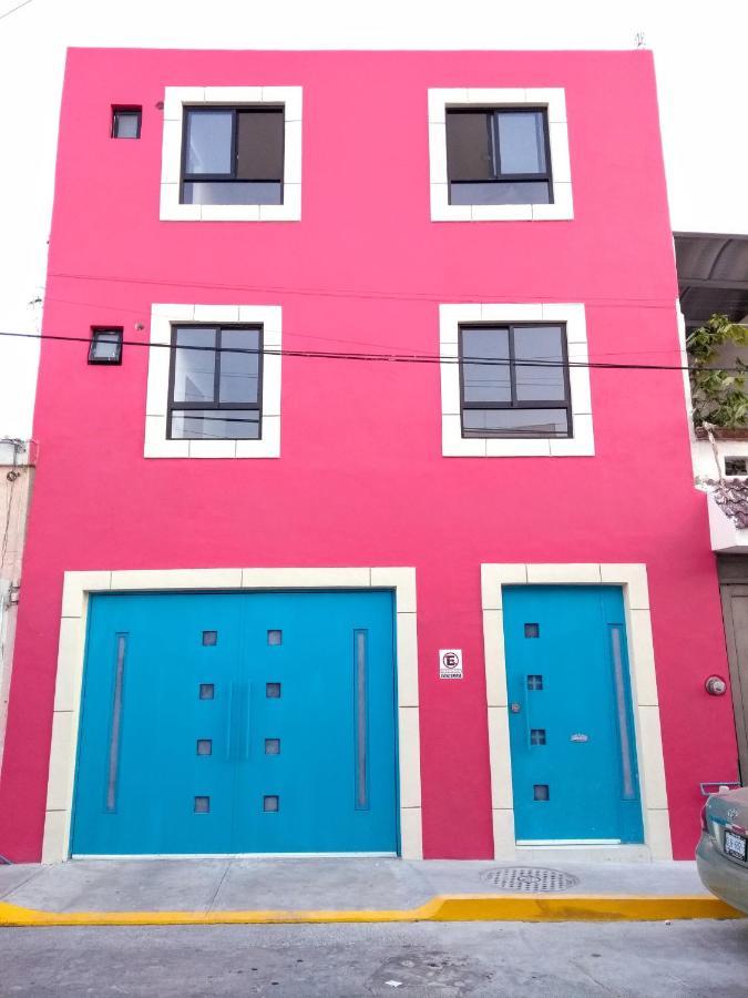 Casa Republik Hotel Leon Bagian luar foto